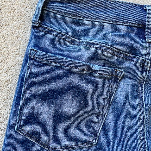 MAX STUDIO High Rise Straight Distressed Cut Off Hem Stretch Denim Jeans Size 6 - Picture 8 of 16